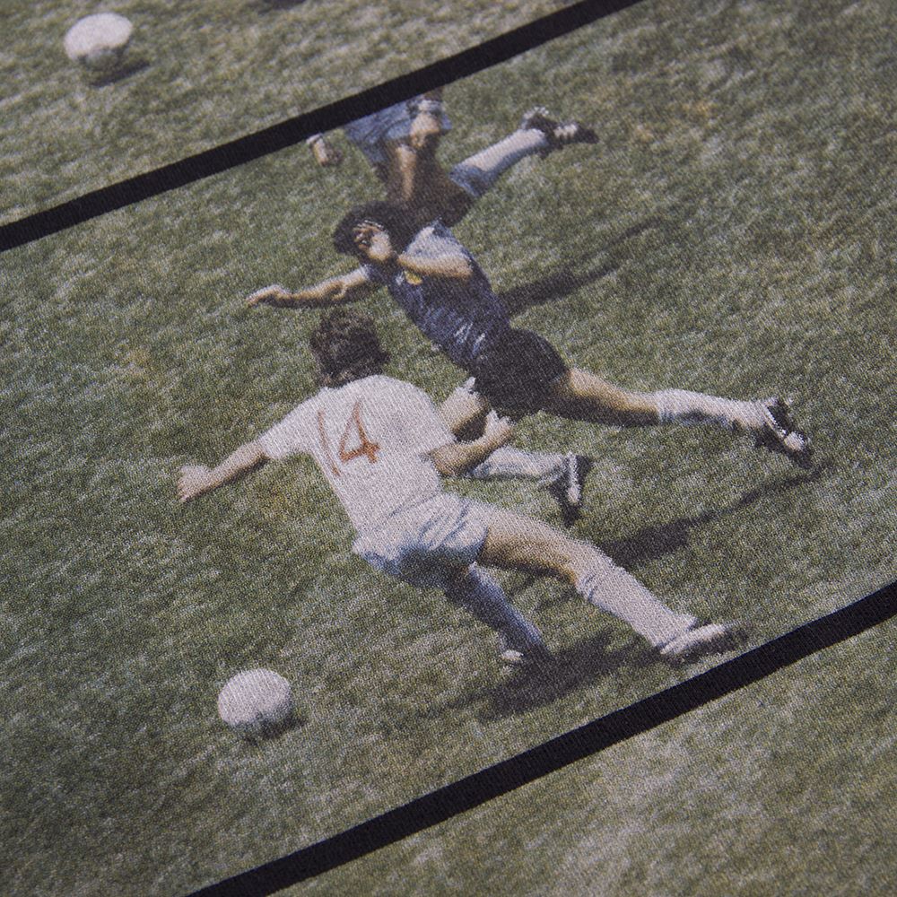 https://www.copafootball.com/images/articles/large/Maradona-X-COPA-1986-Solo-Goal-T-Shirt-black-8826.jpg