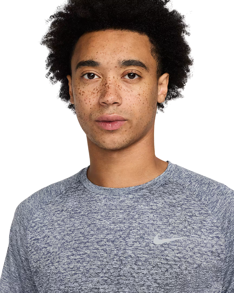 Nike Stride Dri-Fit ADV Laufshirt grau  