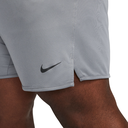 Nike Totality Men"s Dri-FIT 7" Shorts grau