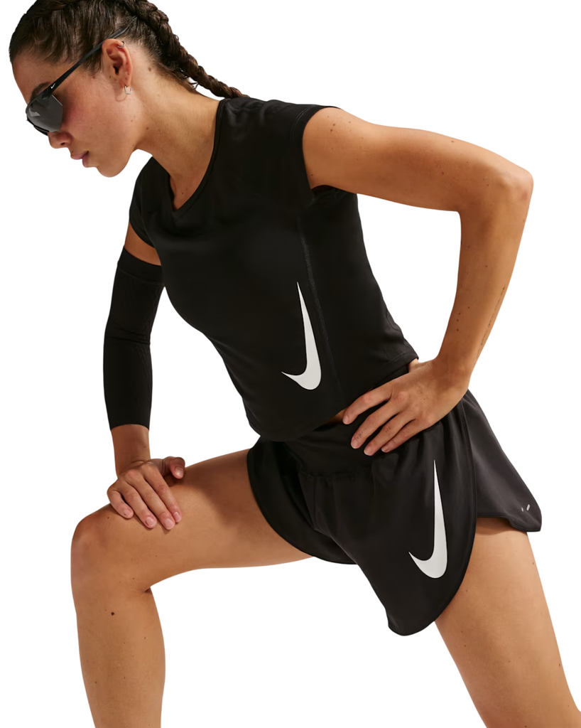 W NK TEMPO SWOOSH RUN DF SS