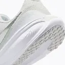 Nike Revolution 8 Laufschuhe weiß Damen 