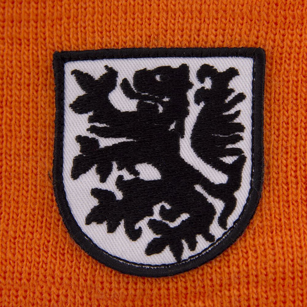 https://www.copafootball.com/images/articles/large/holland-beanie-orange-5656.jpg
