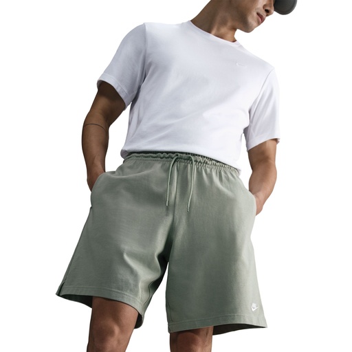 Nike Club Shorts grün