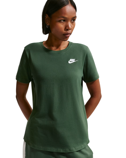 Nike Sportswear Club Essentials T-Shirt grün Damen